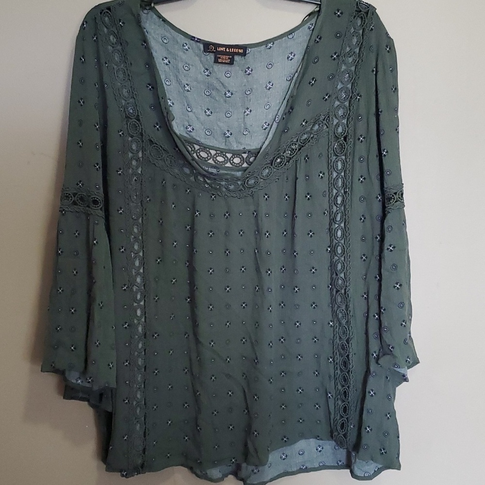 Love & legend top size 1x